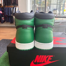 Load image into Gallery viewer, Jordan Pine Green 1s Size 10.5
