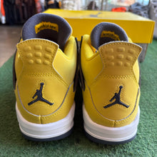 Load image into Gallery viewer, Jordan Lightning 4s Size 6Y
