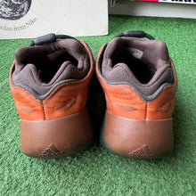 Load image into Gallery viewer, Adidas Yeezy Copper Fade 700 V3s Size 6.5
