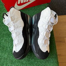 Load image into Gallery viewer, Nike Air Max Uptempo 95s Size 12
