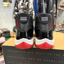 Load image into Gallery viewer, Jordan Bred 11s Size 10

