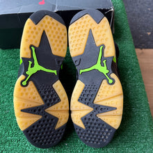 Load image into Gallery viewer, Jordan Electric Green 6s Size 8
