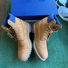 Load image into Gallery viewer, Timberland x Victor Victor 6in Premium Boots Size 9
