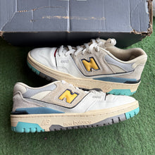 Load image into Gallery viewer, New Balance 550 Size 6.5Y
