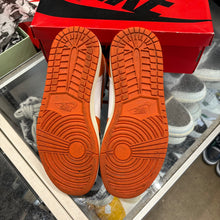 Load image into Gallery viewer, Jordan Starfish 1s Size 10W/8.5M
