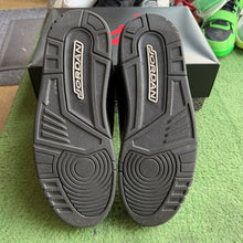 Load image into Gallery viewer, Jordan Black Cat 3s Size 11.5

