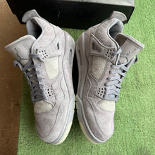 Load image into Gallery viewer, Jordan Kaws 4s Size 11.5
