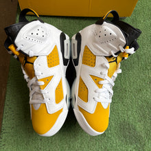 Load image into Gallery viewer, Jordan Yellow Ocre 6s Size 9
