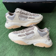 Load image into Gallery viewer, Amiri Bone Runners Size 42
