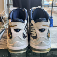 Load image into Gallery viewer, Nike LeBron Midnight Navy 7s Size 10

