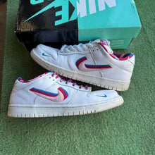 Load image into Gallery viewer, Nike Parra SB Low Dunks Size 9
