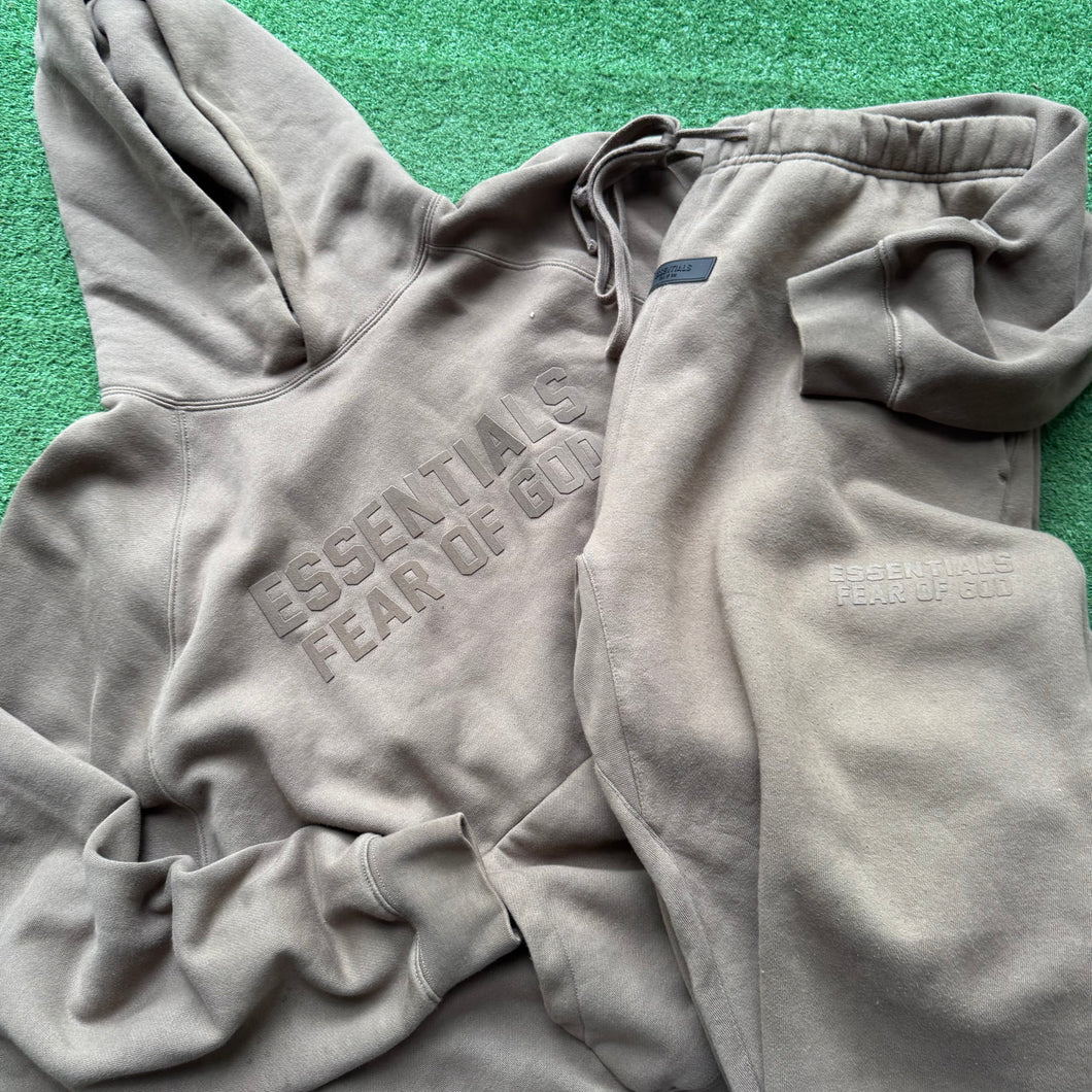 Essentials Set