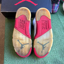 Load image into Gallery viewer, Jordan Black Tongue Fire Red 5s Size 12
