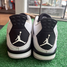 Load image into Gallery viewer, Jordan Military Black 4s Size 6.5Y
