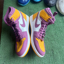 Load image into Gallery viewer, Jordan Brotherhood 1s Size 10.5
