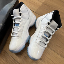 Load image into Gallery viewer, Jordan Legend Blue 11s Size 9
