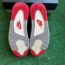 Load image into Gallery viewer, Jordan 2019 Bred 4s Size 10
