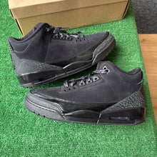 Load image into Gallery viewer, Jordan Black Cat 3s Size 11
