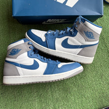 Load image into Gallery viewer, Jordan True Blue 1s Size 9
