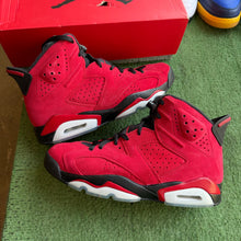 Load image into Gallery viewer, Jordan Toro 6s Size 9
