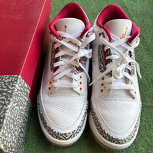Load image into Gallery viewer, Jordan Cardinal 3s Size 9
