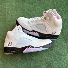 Load image into Gallery viewer, Jordan Medium Pink 5s Size 11.5
