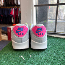 Load image into Gallery viewer, Nike Air Max 90s Size 9.5
