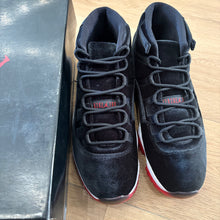 Load image into Gallery viewer, Jordan Velvet Bred 11s Size 10W/8.5M
