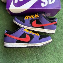 Load image into Gallery viewer, Nike SB ACG Terra Low Dunks Size 8
