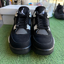 Load image into Gallery viewer, Jordan White Thunder 4s Size 9
