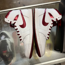 Load image into Gallery viewer, Jordan Metallic Burgundy 85 1s Size 11
