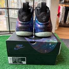 Load image into Gallery viewer, Nike Galaxy Foamposites Size 12.5
