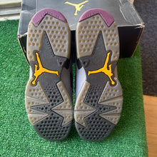 Load image into Gallery viewer, Jordan Bordeaux 6s Size 6.5Y

