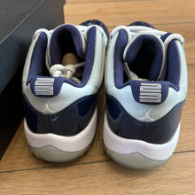 Load image into Gallery viewer, Jordan Georgetown Low 11s Size 10
