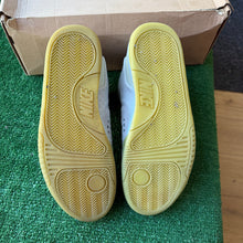 Load image into Gallery viewer, Nike Pure Platinum Air Yeezy 2s Size 10
