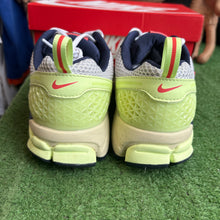 Load image into Gallery viewer, Nike Barley Vomero 5s Size 6.5Y
