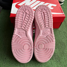 Load image into Gallery viewer, Nike Triple Pink Low Dunks Size 6Y
