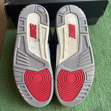 Load image into Gallery viewer, Jordan Black Cement 3s Size 10.5
