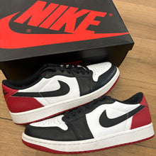 Load image into Gallery viewer, Jordan Black Toe Low 1s Size 9
