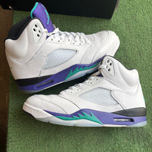 Load image into Gallery viewer, Jordan Grape 5s Size 10.5
