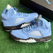 Load image into Gallery viewer, Jordan UNC 5s Size 11
