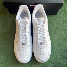Load image into Gallery viewer, Nike Supreme Air Force 1s Size 11
