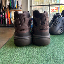 Load image into Gallery viewer, Yeezy Oil DSRT Boots Size 7
