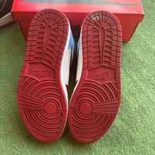 Load image into Gallery viewer, Jordan Fearless 1s Size 10.5
