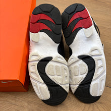 Load image into Gallery viewer, Nike 49ers Air Diamond Turfs Size 10.5
