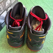 Load image into Gallery viewer, Nike LeBron Fairfax Away 7s Size 10.5
