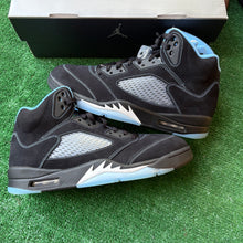 Load image into Gallery viewer, Jordan University Blue 5s Size 12
