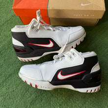 Load image into Gallery viewer, Nike LeBron Debut Zoom Generations Size 9
