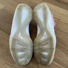 Load image into Gallery viewer, Nike Aunt Pearl KD 3s Size 10.5

