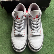 Load image into Gallery viewer, Jordan Fire Red 3s Size 10

